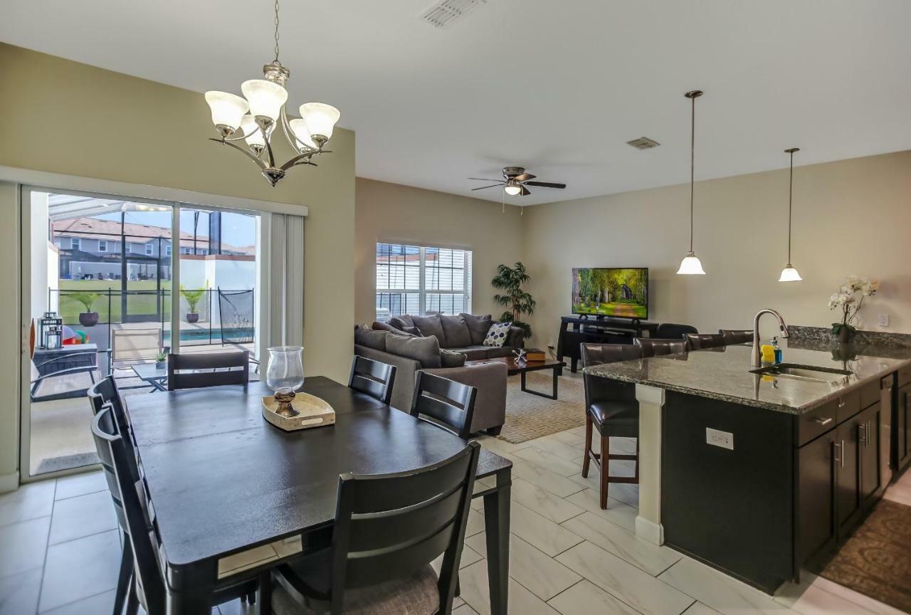 C - New 4 Bedroom Home - 5 Miles To Disney - Free Water Park - Private Pool Kissimmee Εξωτερικό φωτογραφία